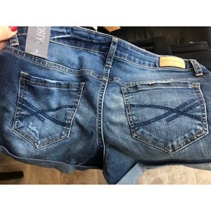 Aeropostale shorty denim shorts